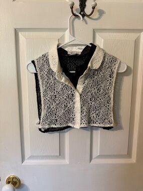 Jones New York Black & White Lace Overlay Cropped Camisole Dickies Set of 2